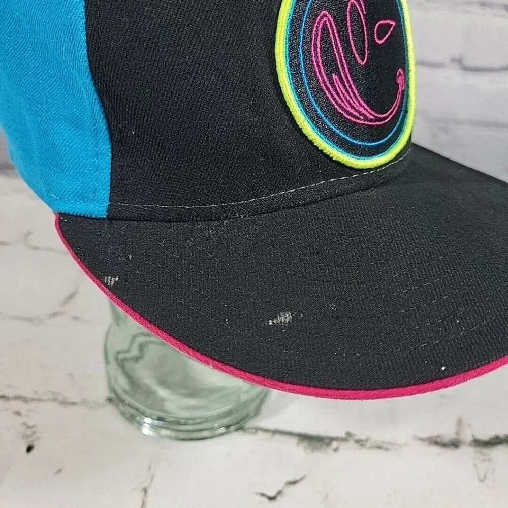 YUMS New Era 9FIFTY Embroidered Logo Black With Neon Snapback‎ Hat Cap
